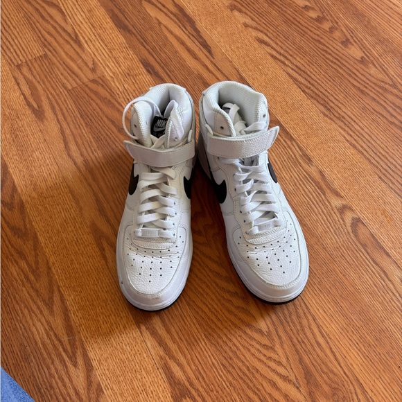 Nike High tops Custom 7.5 - Picture 2 of 4